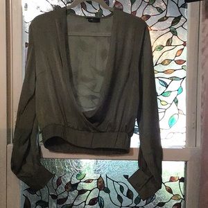 Attention getting Plunging Top